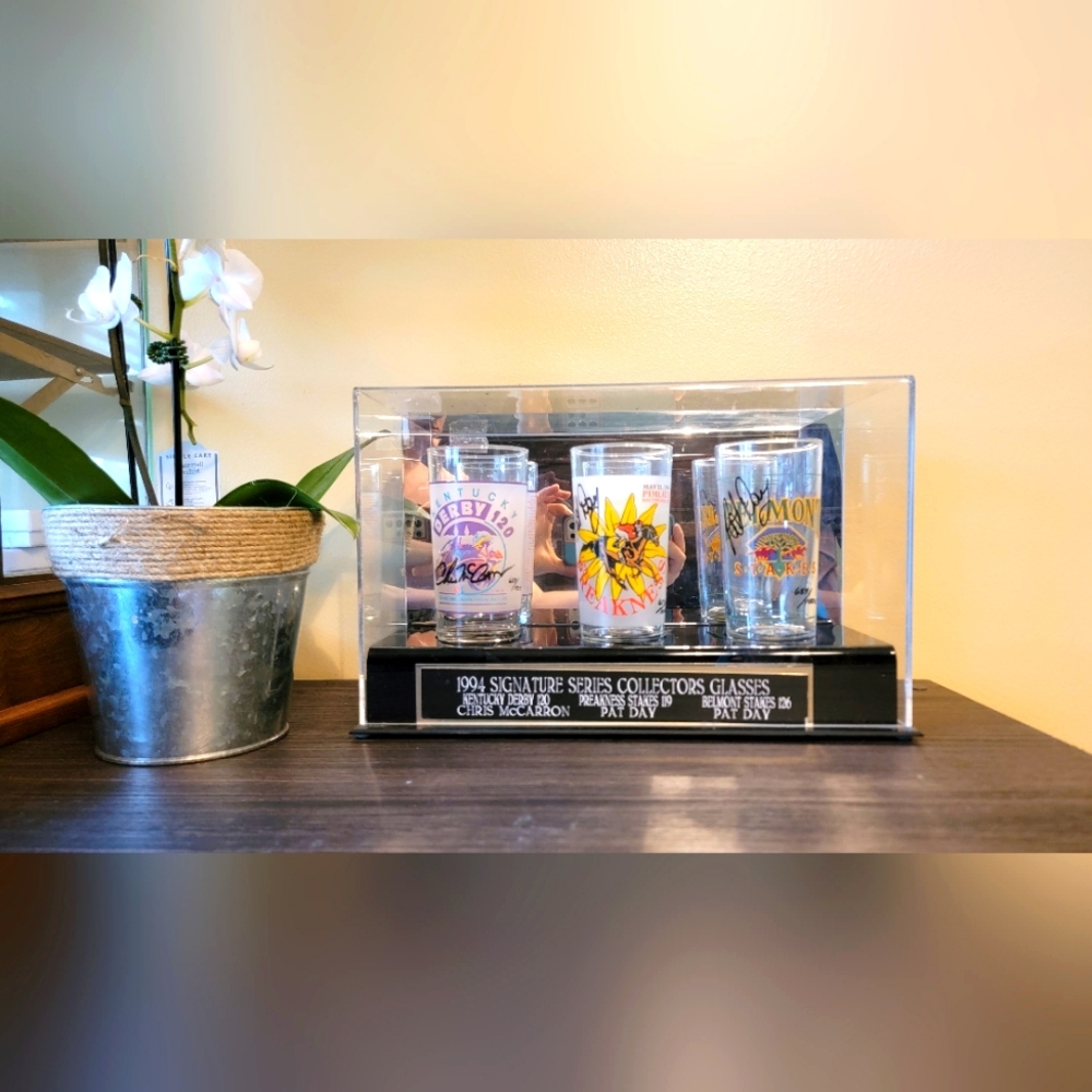 1994 Signature Series Collector Glasses. Signed and Numbered #657 / 1500